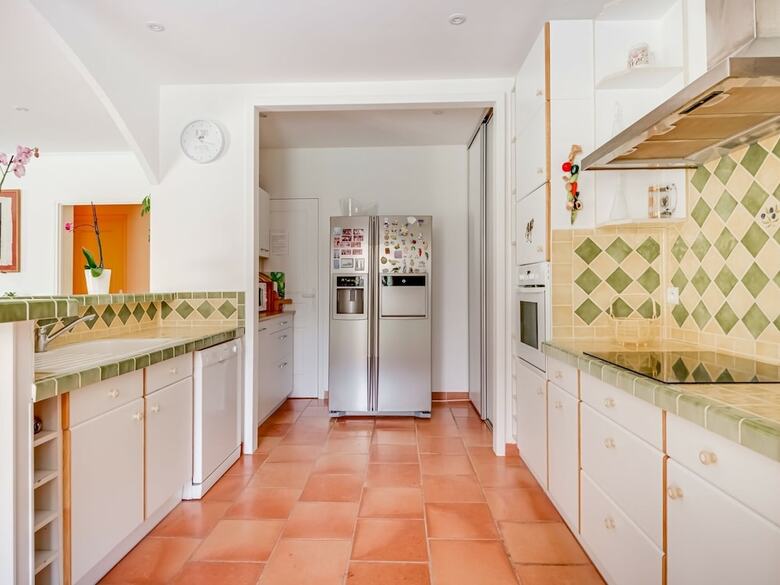 Villa Large Holiday Home In Lagarde-par�ol With Private Pool