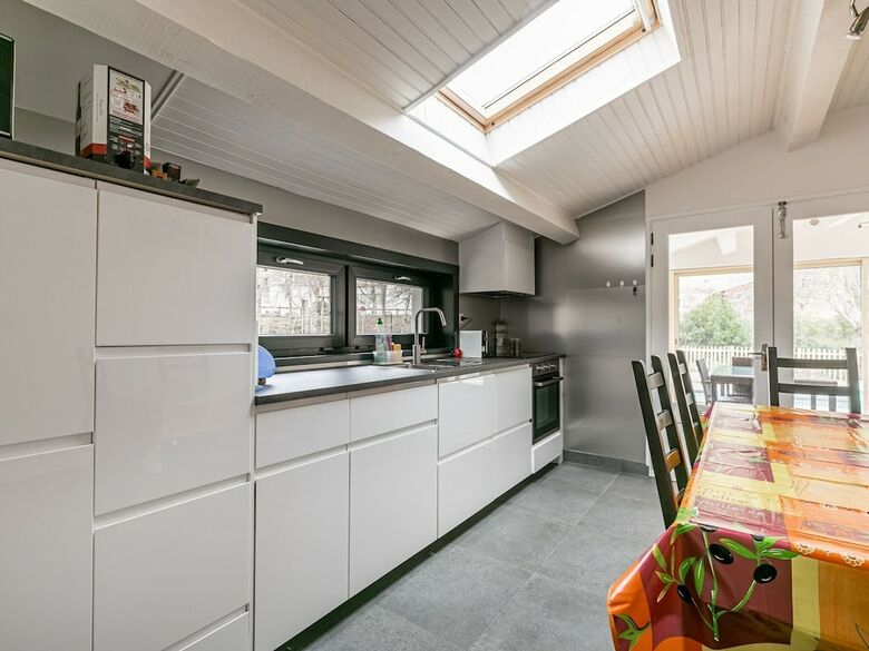 Quiet Holiday Home In Boisset With Swimming Pool