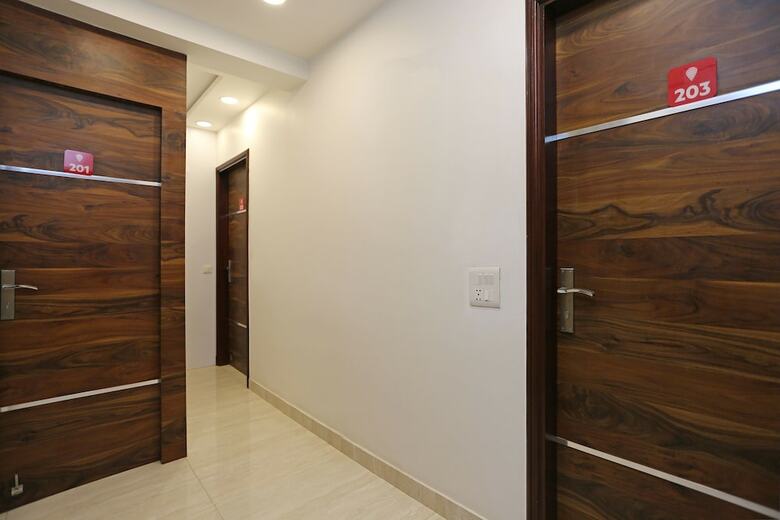 Hotel Oyo 15967 Flagship Joe's Residency And Kitchen