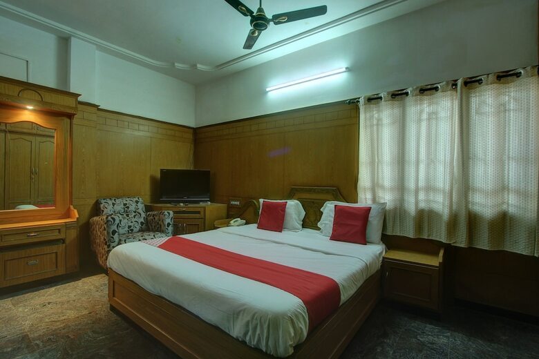 Hotel Oyo 25080 Vivekam Home Stay