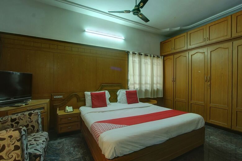 Hotel Oyo 25080 Vivekam Home Stay