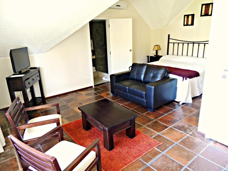 Petit Chateau Hotel Boutique