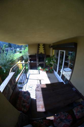 Hostal Prutets Guest House
