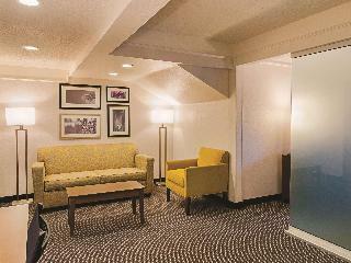 La Quinta Inn Suites By Wyndham Denver Tech Center
