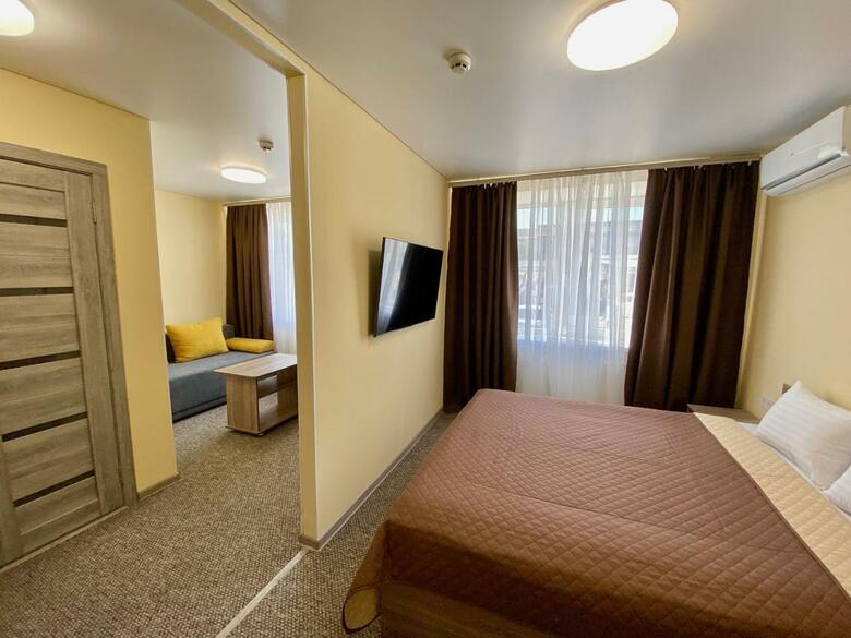 Hotel Yavir