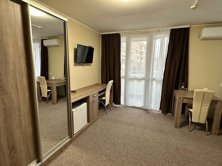 Hotel Yavir