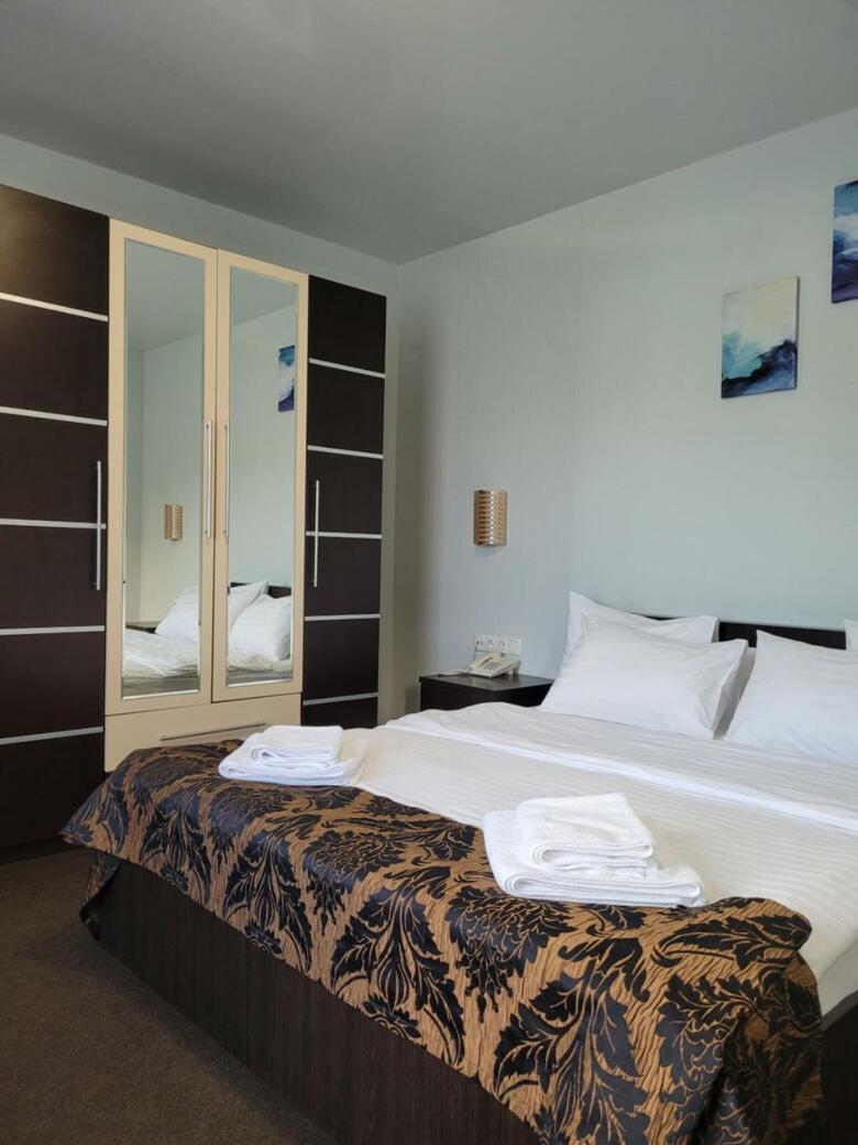 Hotel Yavir