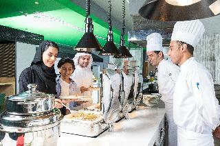 Studio M Arabian Plaza Hotel & Hotel Apartments