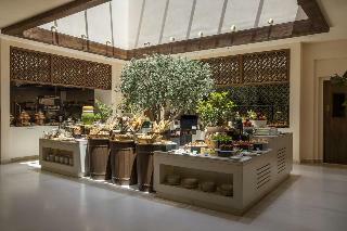Hotel Jumeirah Al Wathba Desert Resort And Spa