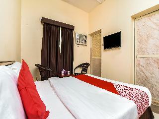 Oyo 181 Royal Plaza Residence
