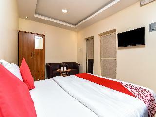 Oyo 181 Royal Plaza Residence