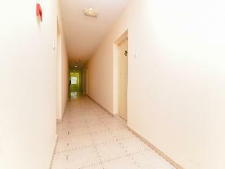 Oyo 181 Royal Plaza Residence