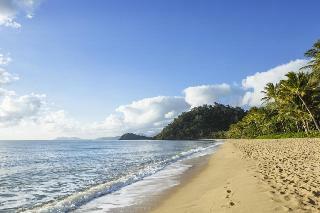 Hotel Coral Sands Resort On Trinity Beach