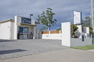 Hotel 53 On Victoria Motels