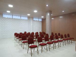 Farol Plaza Hotel By Sol Express