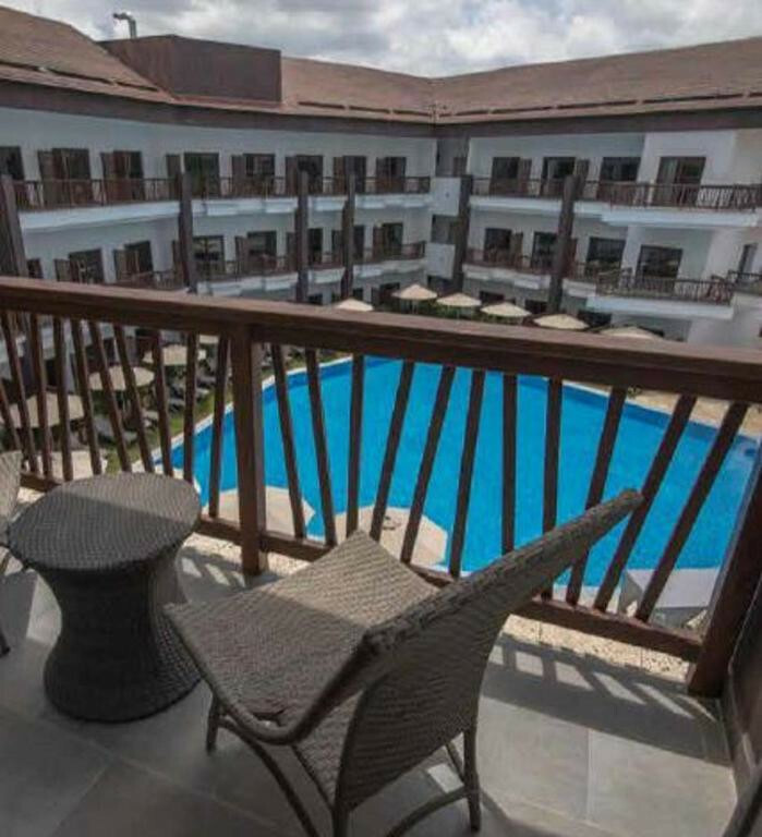 Hotel Grand Sirenis Karmair�