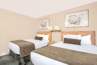 Hotel Howard Johnson By Wyndham Downtown Kamloops