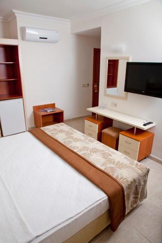 Sunhill Hotel