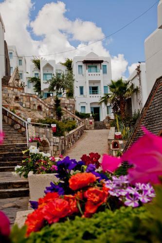 Sunhill Hotel