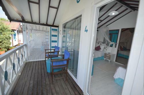 Hostal Bora Bora Marin