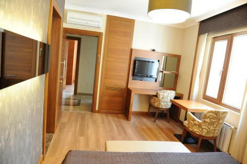 Izm?t Saray Hotel