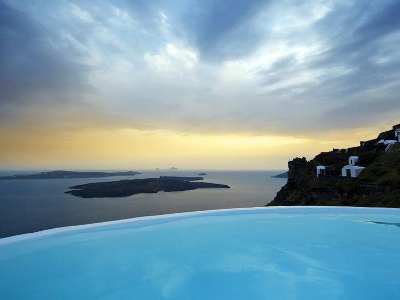 Hotel Aqua Luxury Suites