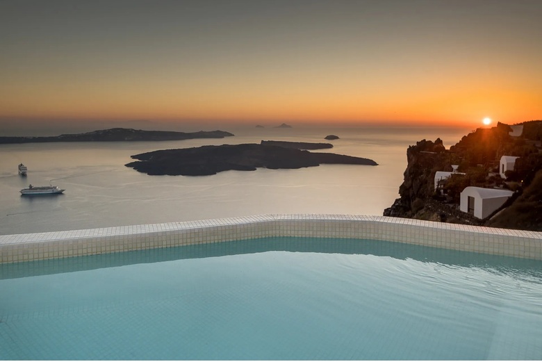 Hotel Aqua Luxury Suites