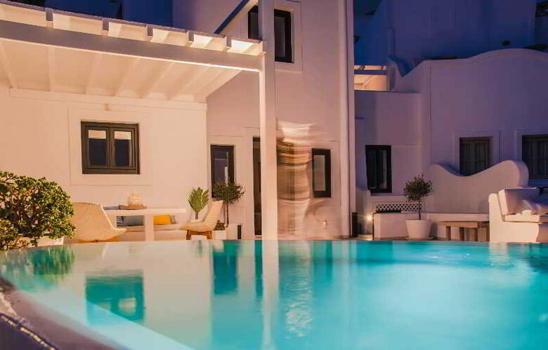 Hotel Aqua Luxury Suites