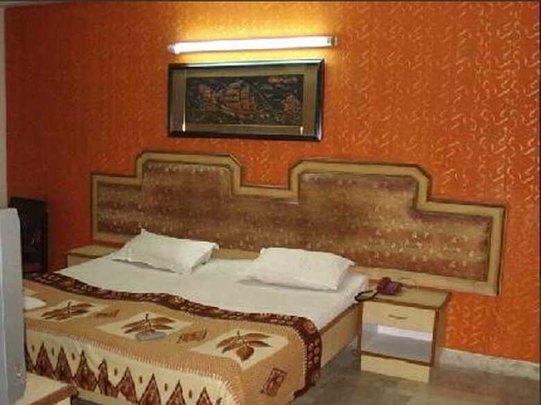 Hotel Pal Regency