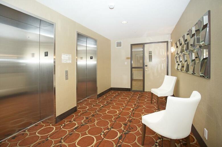 Hotel Wyndham Garden Calgary Airport