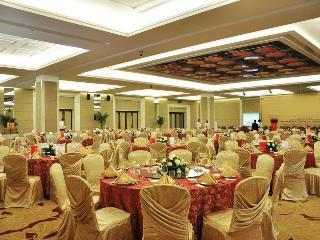 Grand New Century Qingdao Hotel