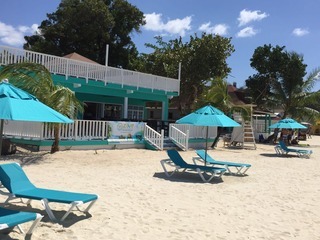 Hotel Zanzi Beach Resort