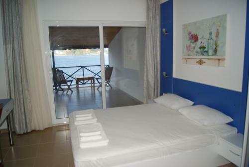 Blue Bosprina Hotel