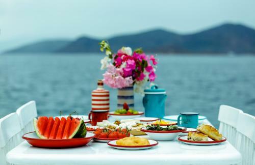 Blue Bosprina Hotel