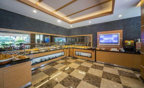 Lonicera City Hotel