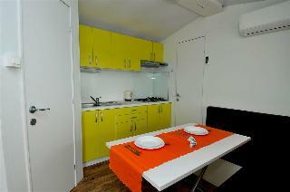Hotel Camping Perna