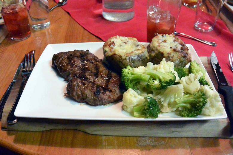 Hotel Mattawa River Cottages & Cardinal Restaurant