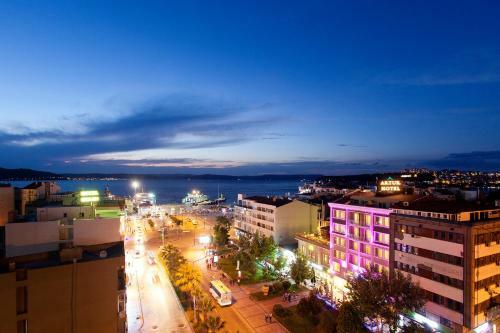 Artur Hotel