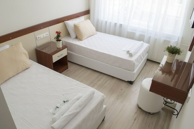 Yildirim Hotel
