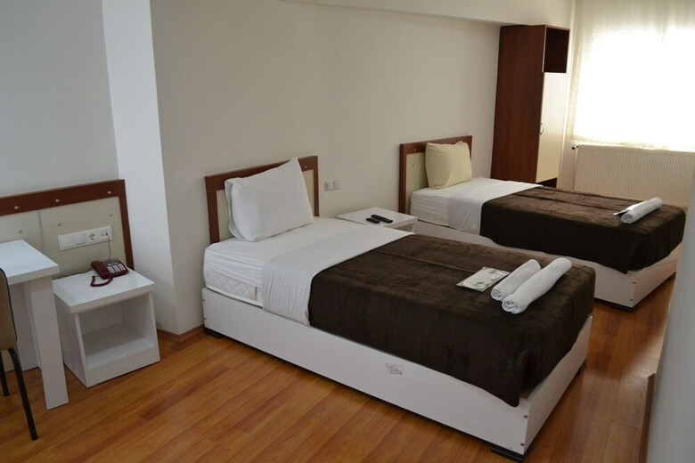 Yildirim Hotel