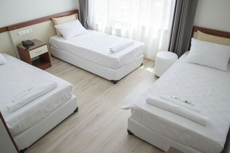 Yildirim Hotel