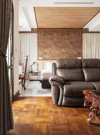 Le Castle River Hotel Apartment
