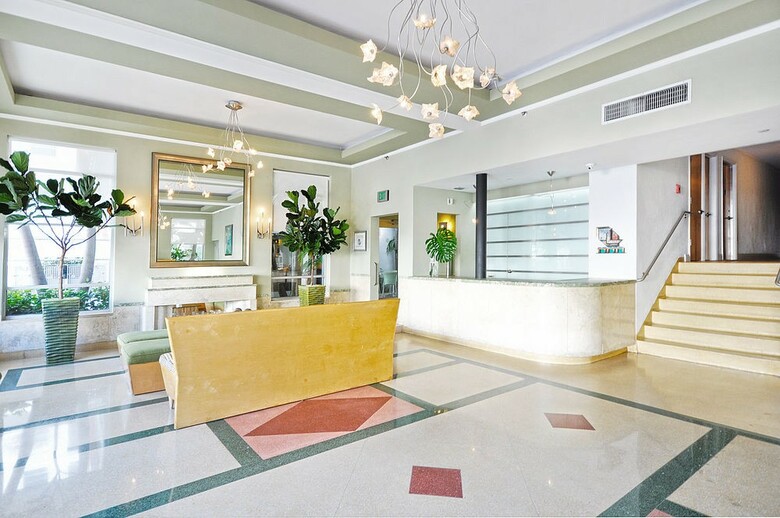 Crest Hotel Suites