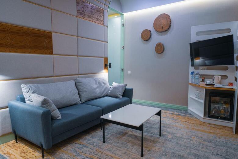Kazzhol Park Hotel