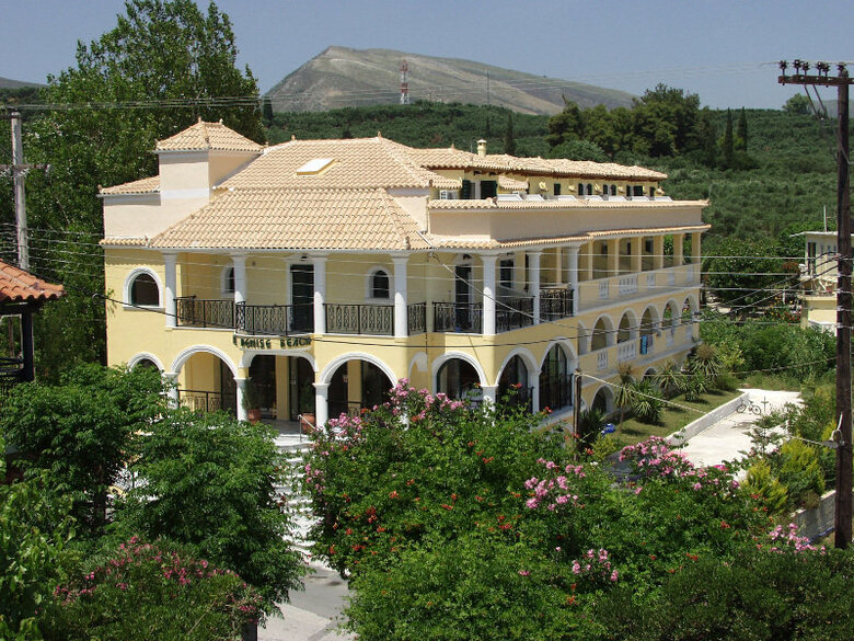 Denise Beach Hotel