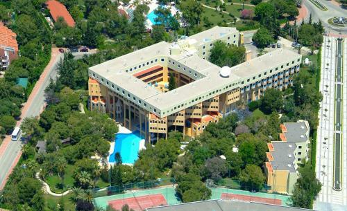 Euphoria Excelsior Hotel (former Corinthia)