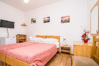 Hotel Guest House Villa Nina