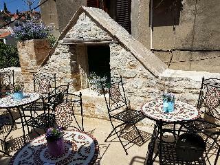 Hotel Villa Nautica Stone House