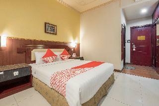 Oyo 821 Hotel Dinasti