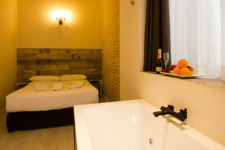 Hotel Sweet Otel Valencia